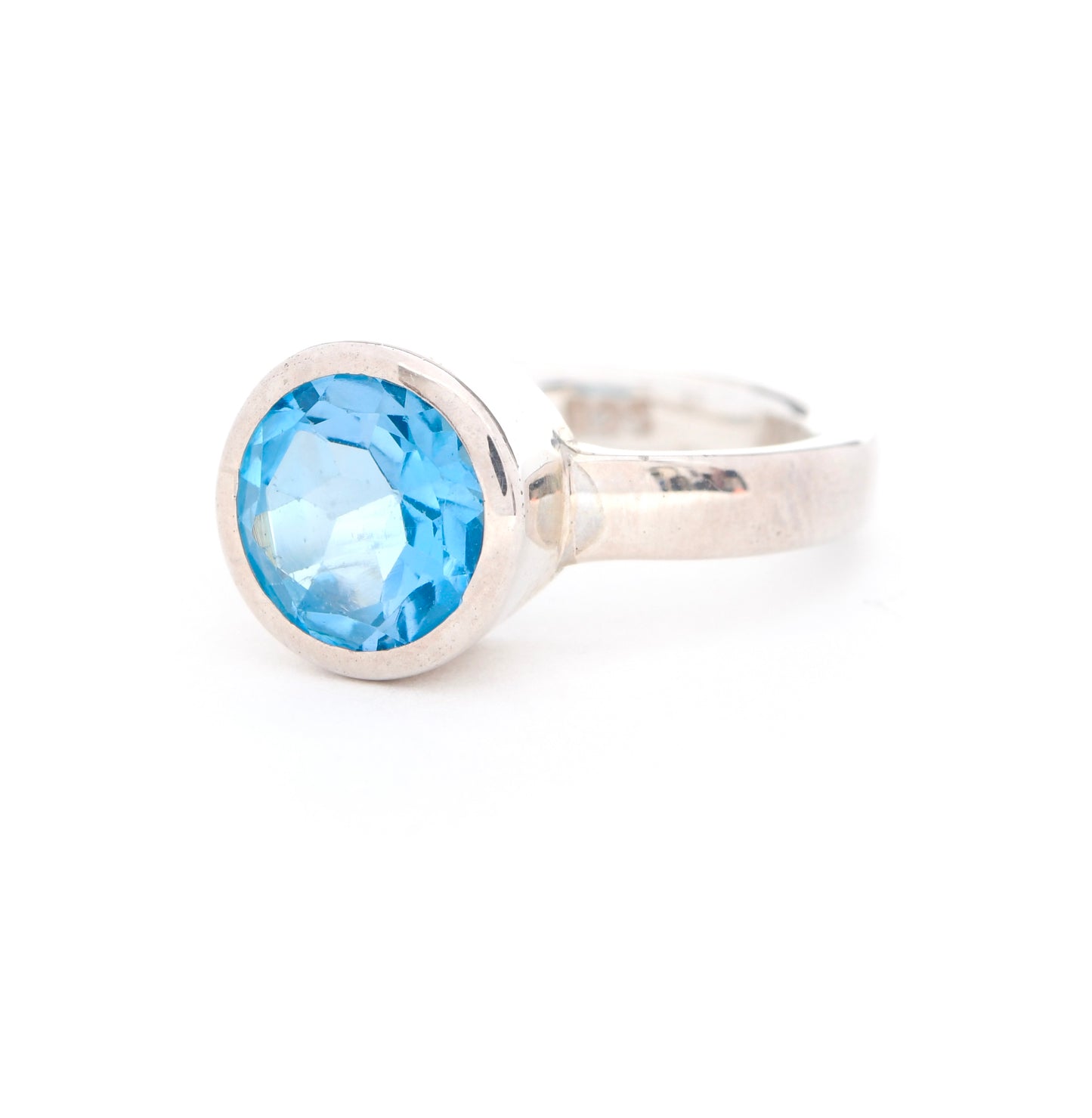 Round Cut Blue Topaz