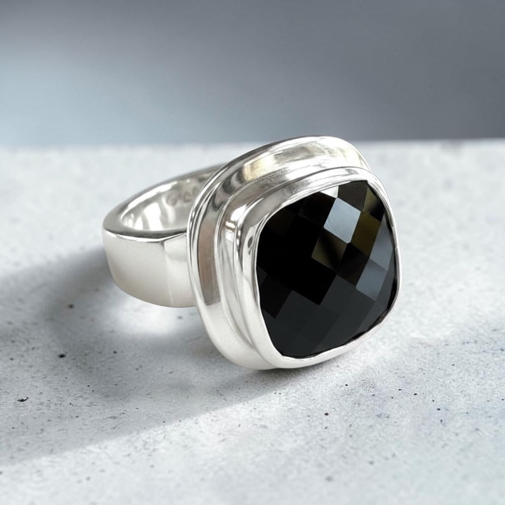 Black Spinel Cushion