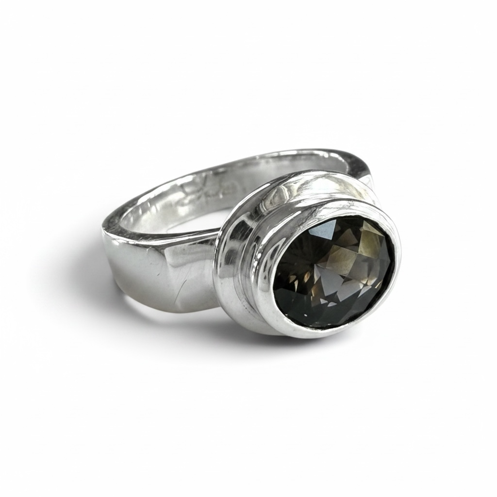 Black Spinel EW Oval