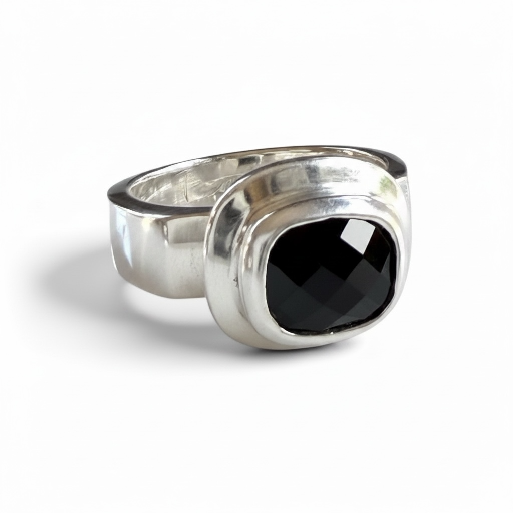 Black Spinel EW Rect