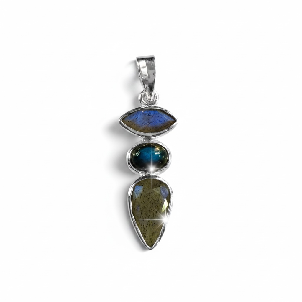 Maka Kahikolu blue-fire labradorite pendant in sterling silver